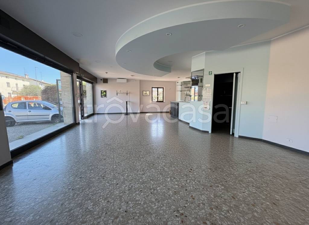 negozio in affitto a Martignacco