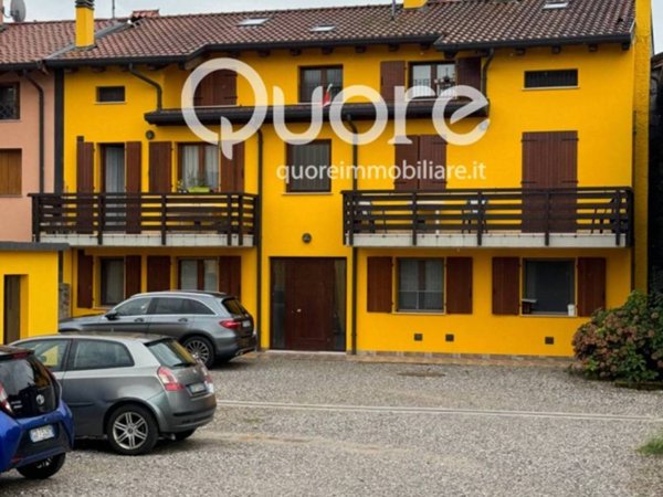 appartamento in affitto a Pagnacco in zona Castellerio
