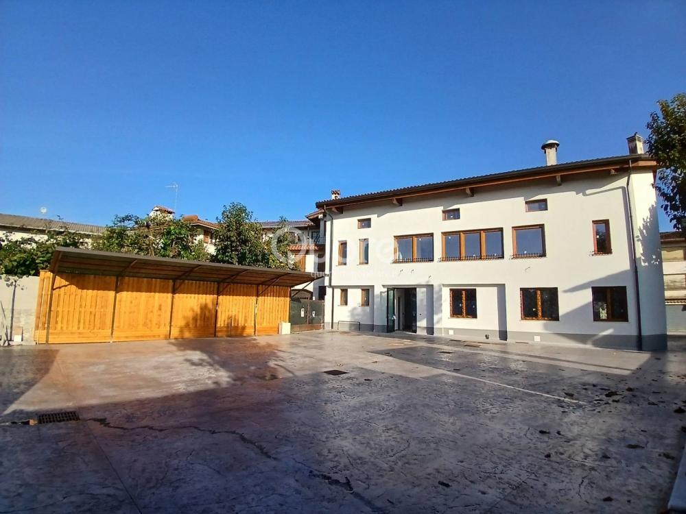 negozio in affitto a Povoletto in zona Savorgnano
