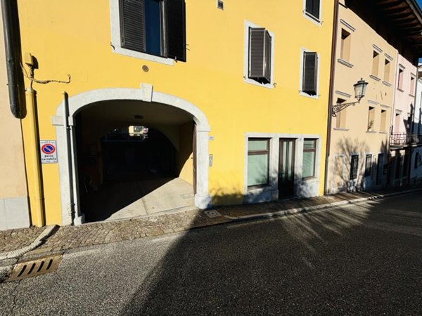 negozio in affitto a San Daniele del Friuli in zona Aonedis