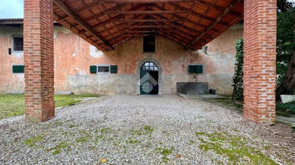locale commerciale in affitto a San Giovanni al Natisone
