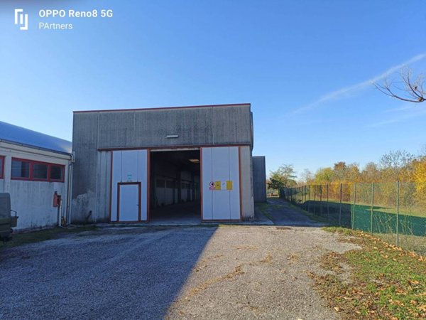 locale commerciale in affitto a San Giovanni al Natisone