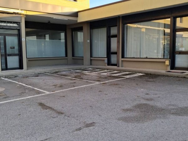 negozio in affitto a San Giovanni al Natisone