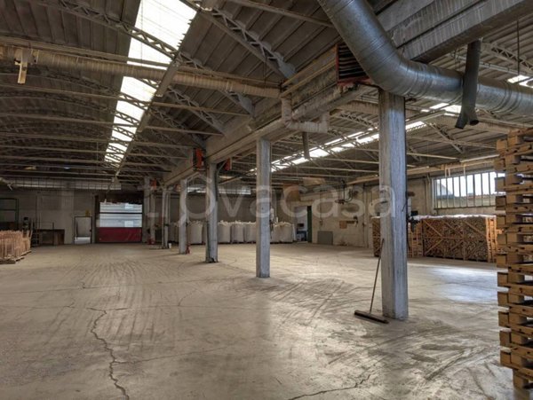 locale commerciale in affitto a San Giovanni al Natisone