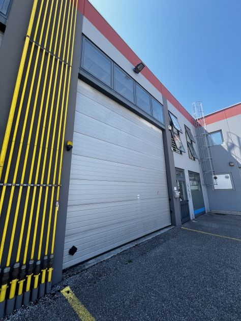 locale commerciale in affitto a Tavagnacco