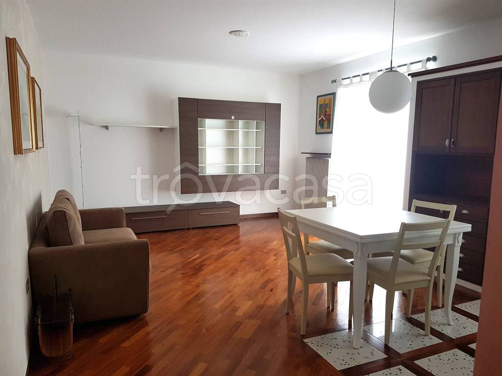 appartamento in affitto a Tavagnacco in zona Feletto Umberto