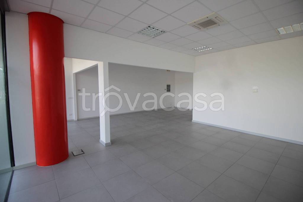 ufficio in affitto a Tavagnacco in zona Feletto Umberto