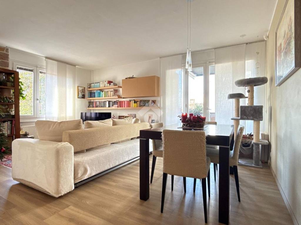 appartamento in affitto a Tavagnacco in zona Feletto Umberto