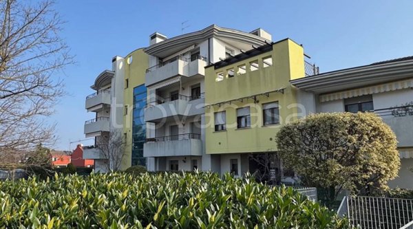 appartamento in affitto a Tavagnacco in zona Colugna