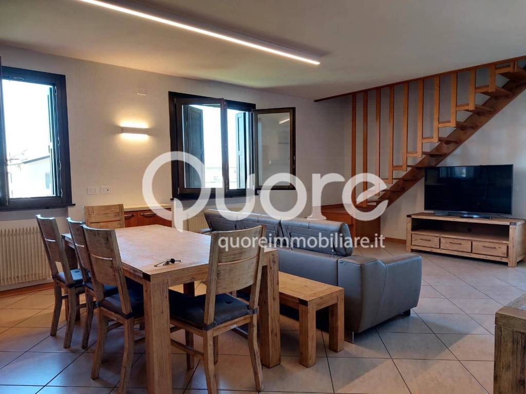 appartamento in affitto a Tavagnacco in zona Feletto Umberto