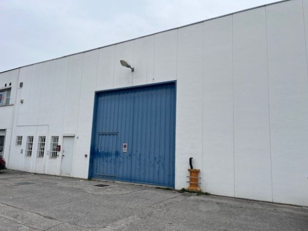 locale commerciale in affitto a Tricesimo