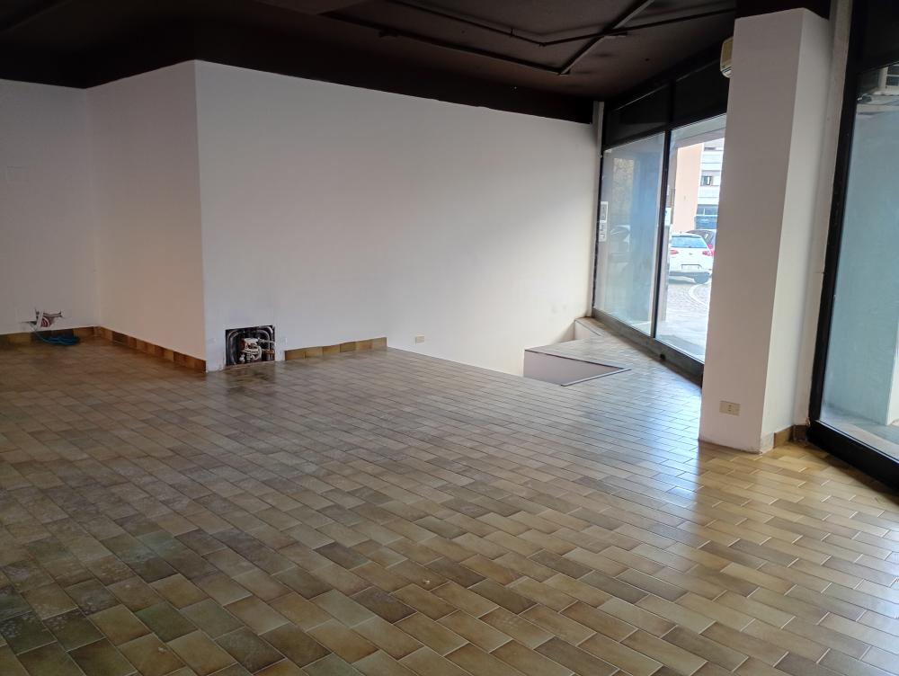 negozio in affitto a Tricesimo