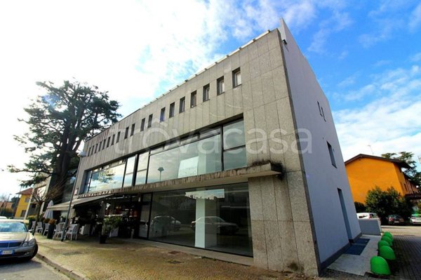 negozio in affitto a Tricesimo