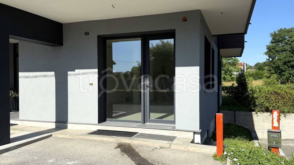locale commerciale in affitto a Tricesimo