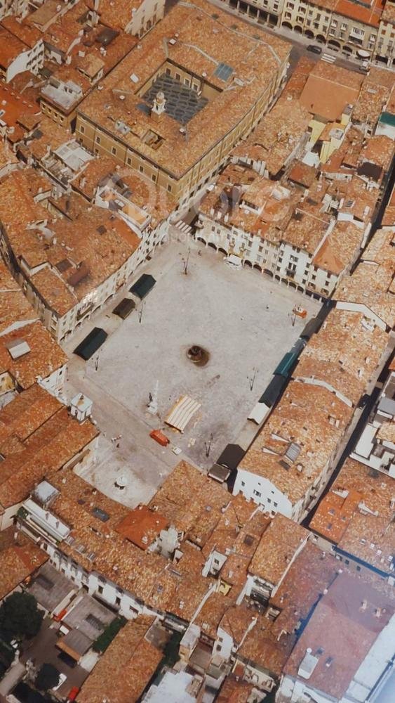 negozio in affitto ad Udine in zona Centro Storico
