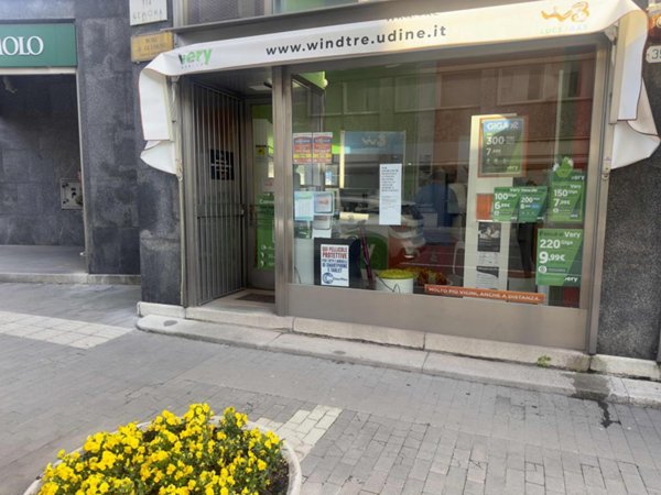 negozio in affitto ad Udine