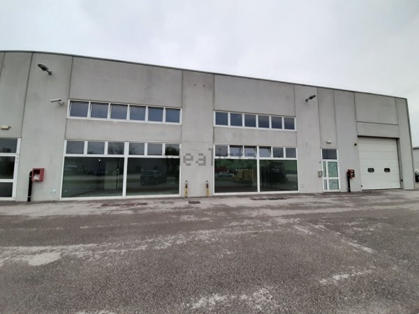 capannone in affitto ad Udine