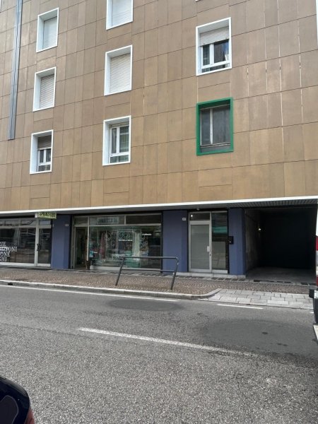 negozio in affitto ad Udine