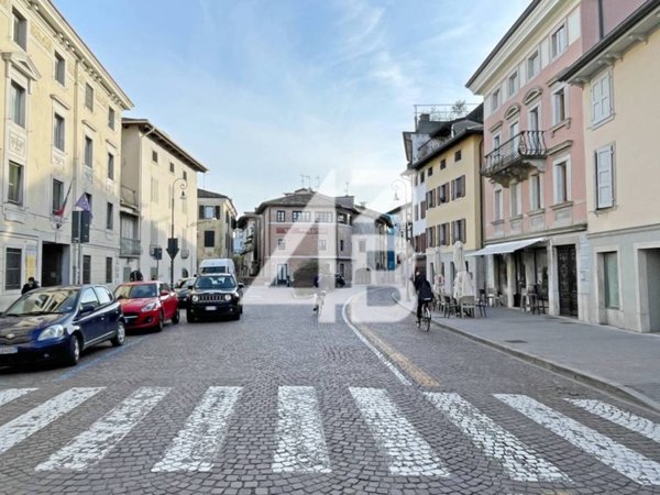 negozio in affitto ad Udine