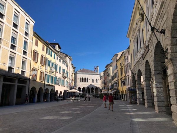 negozio in affitto ad Udine in zona Centro Storico