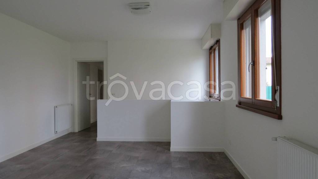 appartamento in affitto ad Udine in zona Vât
