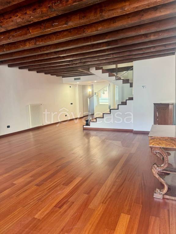 appartamento in affitto ad Udine