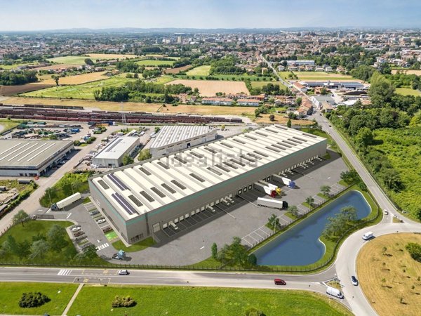 locale di sgombero in affitto ad Udine in zona Centro Storico