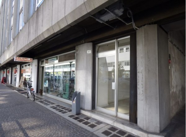 negozio in affitto ad Udine