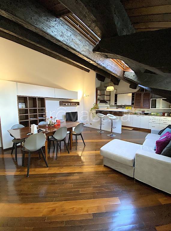 appartamento in affitto ad Udine in zona Centro Storico