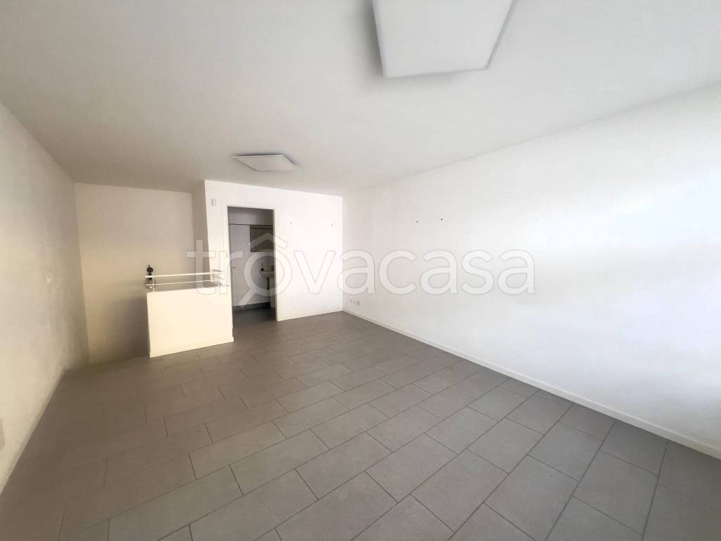 negozio in affitto ad Udine