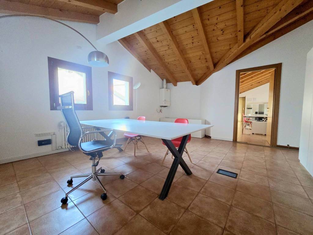 ufficio in affitto ad Udine