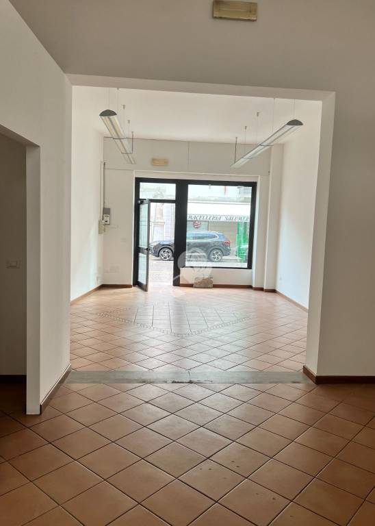 negozio in affitto ad Udine