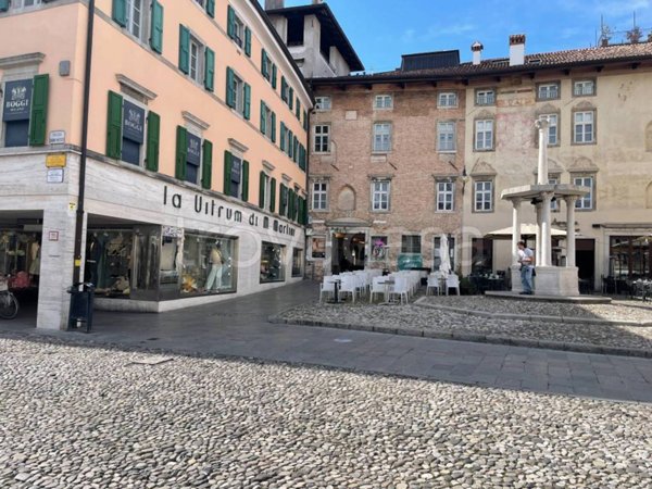 negozio in affitto ad Udine in zona Centro Storico