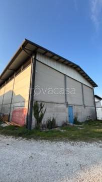 locale commerciale in affitto ad Udine in zona San Paolo/Sant'Osvaldo