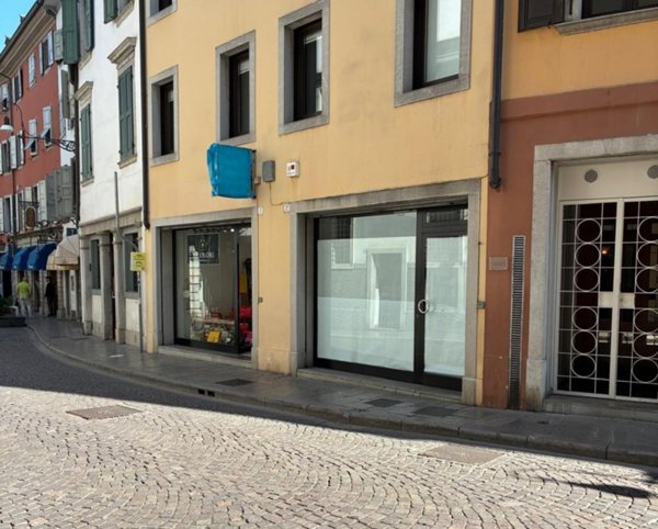 negozio in affitto ad Udine
