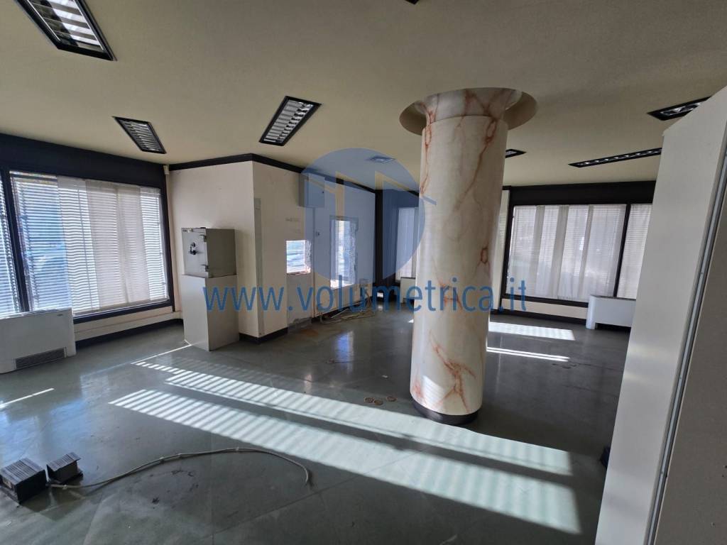 negozio in affitto ad Udine