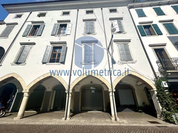 negozio in affitto ad Udine