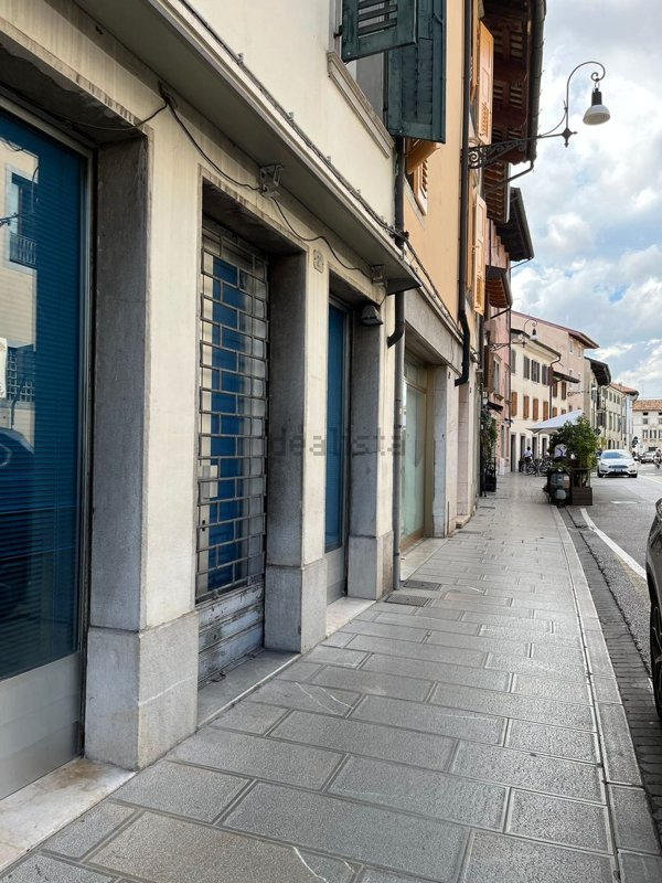 negozio in affitto ad Udine in zona Centro Storico