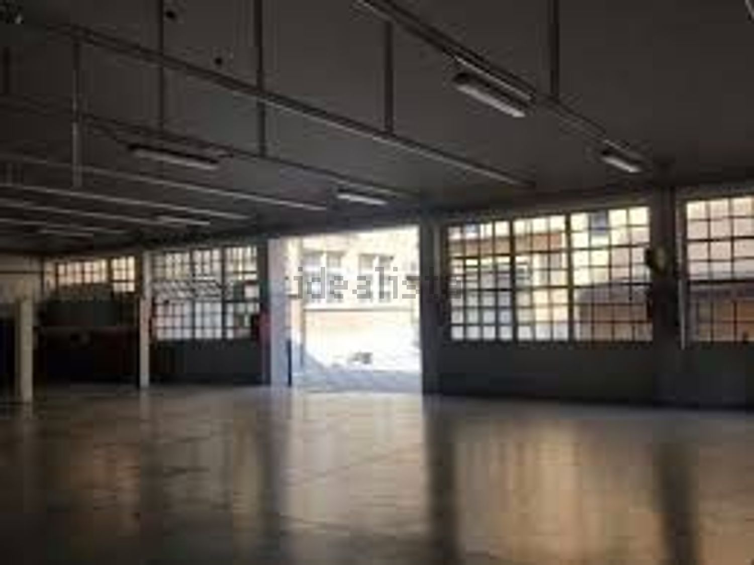 locale commerciale in affitto ad Udine
