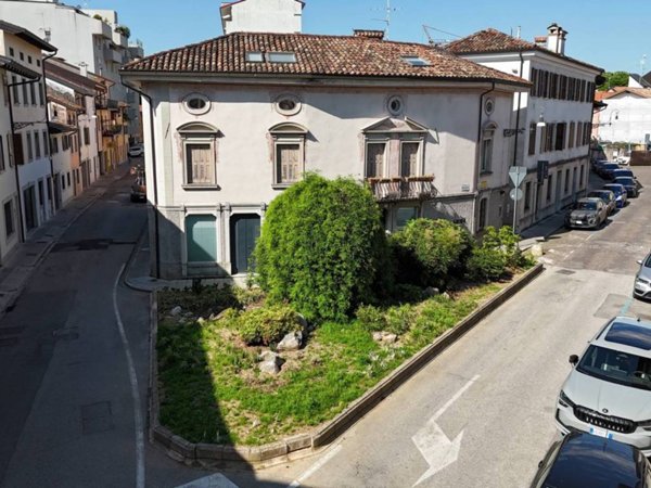 ufficio in affitto ad Udine in zona Centro Storico