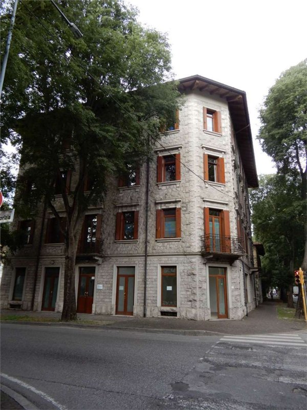 locale commerciale in affitto ad Udine in zona Centro Storico