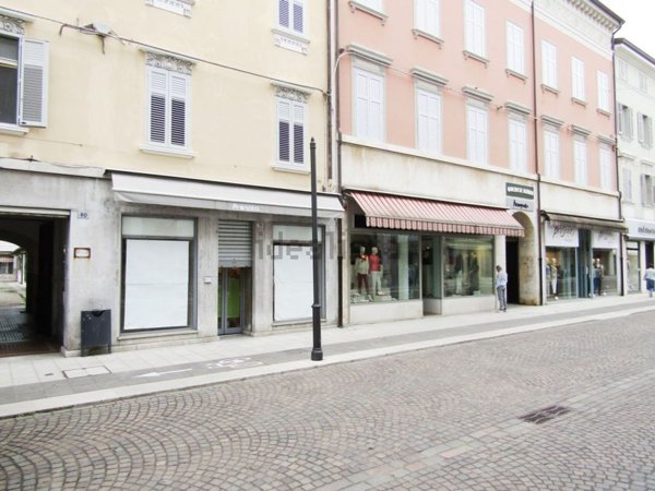 locale commerciale in affitto a Gorizia