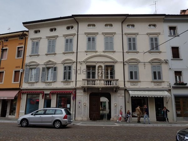 locale commerciale in affitto a Gorizia