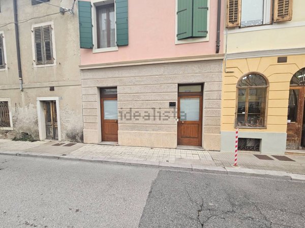 locale commerciale in affitto a Gorizia