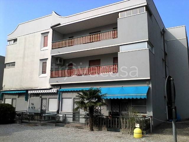 appartamento in affitto a Grado