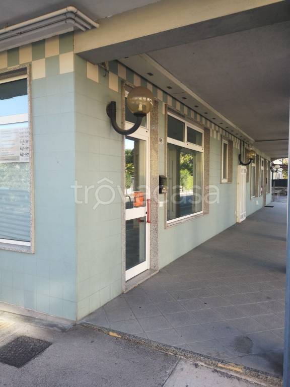 negozio in affitto a Monfalcone