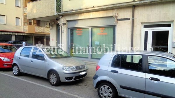 locale commerciale in affitto a Monfalcone