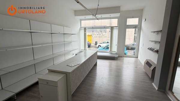 locale commerciale in affitto a Monfalcone