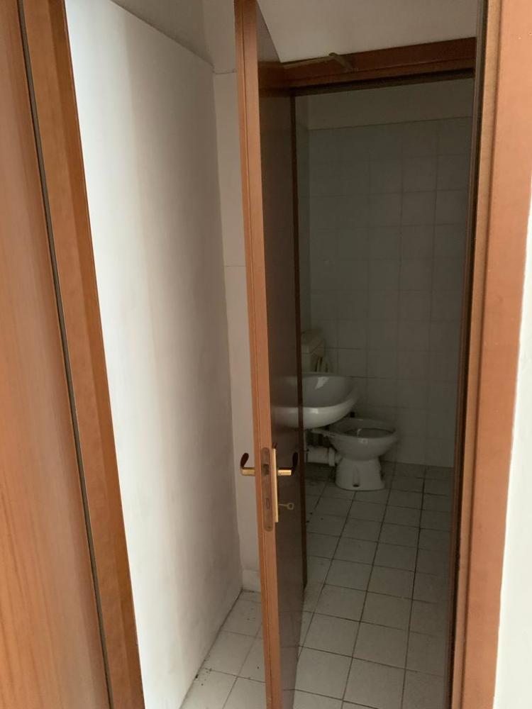 locale commerciale in affitto a Monfalcone