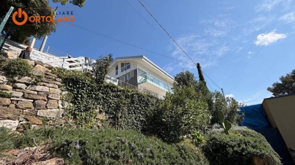 casa indipendente in affitto a Duino Aurisina in zona Santa Croce